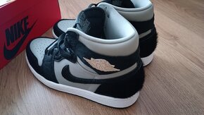 NIKE AIR JORDAN 1 RETRO HIGH OG vel. 42, stélka 27 cm - 6