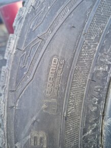 Zimní pneu Nokian WR SUV3 235/65/R17 2020 5 - 6mm - 6