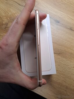 iPhone 8 gold-64GB - Záruka 6měsíců - 6