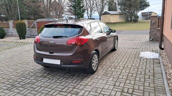 Kia Cee´d, 1.4i / najeto 39 000 km  - 6