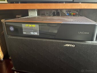 Satelitní receiver VU+ UNO 4K SE + 128 GB SSD - 6