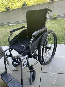 Invalidní lehký skládací vozík - 6