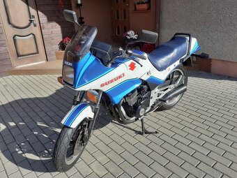 Suzuki GSX 550 ES - 6