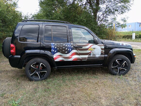 Jeep Cherokee Liberty USA - 6