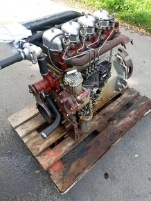 Motor Zetor 7201 po go. - 6