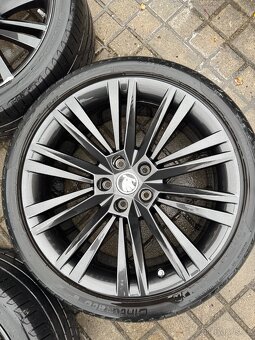 ORIGINÁL Alu Škoda Canopus R19, 5x112 - PNEU, TPMS - 6