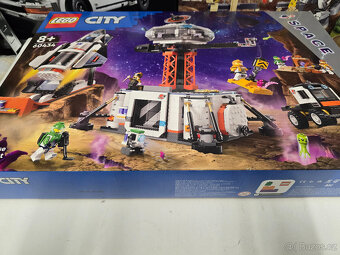 LEGO® City 60434 Vesmírná základna a startovací rampa pro ra - 6