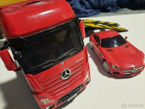 RC auto Mercedes Benz - 6