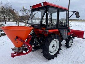 Japonský traktor KUBOTA GL 23 Diesel 3 válec, 23HP - 6