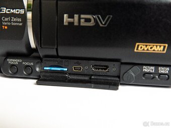 Sony HVR-V1E včetně příslušenství - 6