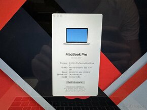 CTO MacBook Pro 15" 2017 i7 / 16GB / 500GB / Pro 560 - 6