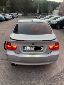 Zadní Spoiler na Kufr Pro BMW E90 M4 Styl - 6