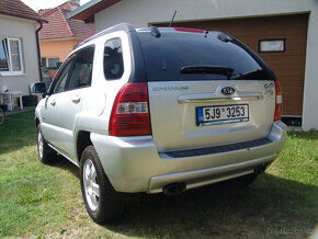 Kia Sportage 4WD 2.0 CRDi 103KW , manuál, pěkná, po servise. - 6