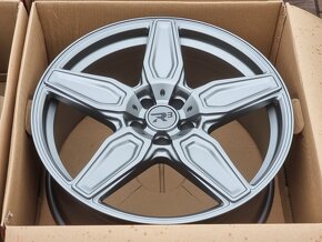 zátěžová německá alu R3 WHEELS 9x20" 5x120 ET35 R20 - 6