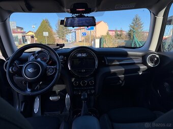 Prodám Mini Cooper S F56 r.v.2016 / 2.0 / 141kW - 6