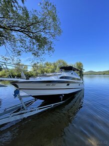 Bayliner 2655, 5.0 V8 mercruiser, nový motor, po renovaci - 6