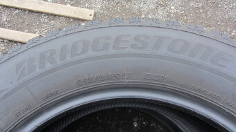 Zimní pneu 215/65/17 Bridgestone - 6