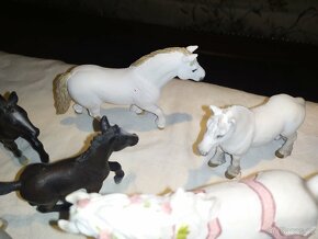 10. Schleich koně lipicán, fellský a jiní - 6