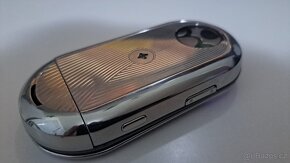 MOTOROLA AURA - 6