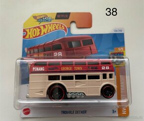 Hot Wheels / Matchbox 2 - 6