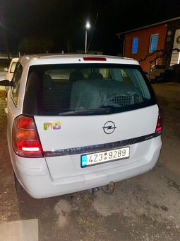 Opel Zafira 1.9CDTI - 6