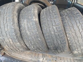 Zimní 215/ 65  r16c 109Y 107R nokian wrc 3 - 6