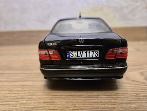 Mercedes Benz E-Klasse W210 E320 1:18 Sun Star - 6