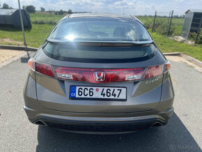 Honda Civic 8g 1.8 vtec 103kw •NOVÁ STK•PůvodCZ• - 6