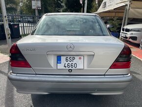 Prodám Mercedes C 240 Aut. Kůže málo km - 6