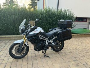 Triumph Tiger 800 - 6