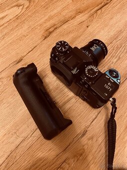 Fujifilm xh1+battery grip - 6