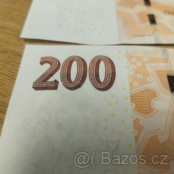 2x 200 Kč bankovka s mírnou vadou tisku - 6