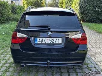 BMW Řada 3 E91 320i ALU kola Serviska 6st. Manuál Navigace - 6