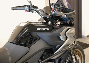 CFMOTO 700 MT Premium - PŘEDVÁDĚCÍ STROJ,2380 km,TOP stav - 6