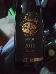 vino/ tvrde  přepravka - 6