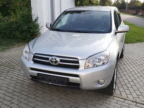 Toyota RAV 4 2.0 benzín, 2009 - 6