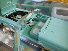 1956 Ford Thunderbird - 1/18 Revell - 6