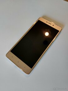 Mobilní telefon Xiaomi Redmi 3 2GB RAM 16GB Flash - 6