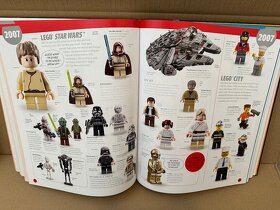 Kniha LEGO® Minifigure A Visual History - 6
