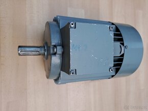 Elektromotor třífáz. asynchronní 1,5kW 1410ot/min - 6