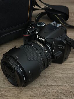 NIKON D3200 + 18-105 mm VR - 6