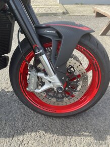 MV Agusta Brutale 800 - 6