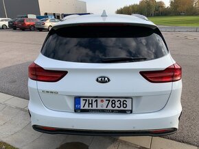 KIA CEED SW CD 1,6 CRDi 2019 Exclusive Automat - 6