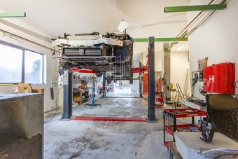 Přenechání zařízeného autoservisu, Hovorčovice - 6