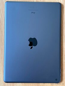 iPad 8. generace, 128 GB - 6