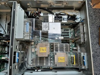 HP ProLiant ML350e Gen8, 2x Xeon E5-2430L, 96GB RAM - 6