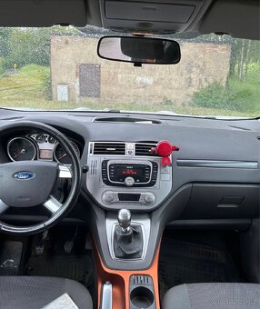 Ford Kuga - 6