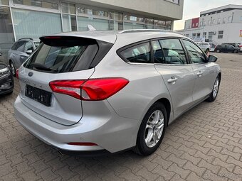 Ford Focus Turnier Cool & Connect 1.5 TDCi 88kW 92tkm Tažné - 6