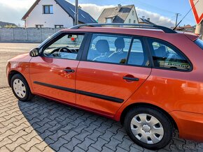 ŠKODA FABIA II COMBI 1.4 16V 63kW 2009 - 6