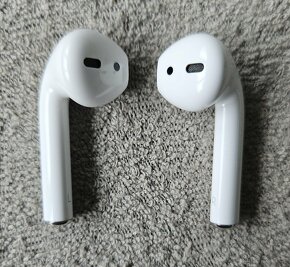 Apple AirPods (1. generace, rok 2016) - 6